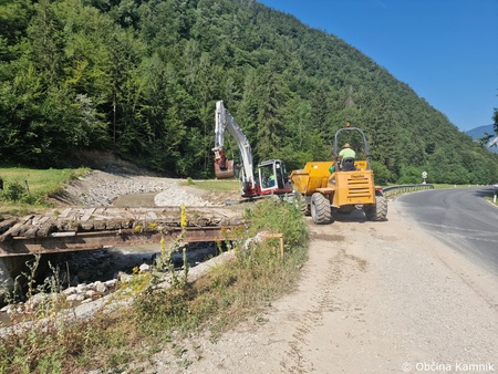 Sanacijska obnova vodotokov in hudournikov po poplavah (1)
